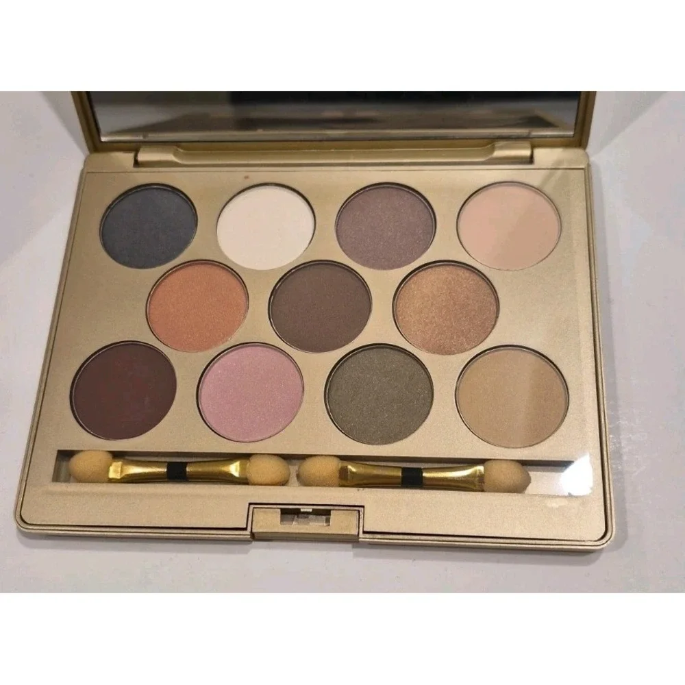 Lot VTG MARILYN MIGLIN Eye Shadow Collection & Face Powder & Blushers Collection